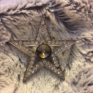 🌹Beautiful ⭐️ brooch - GAP 1980s vintage!